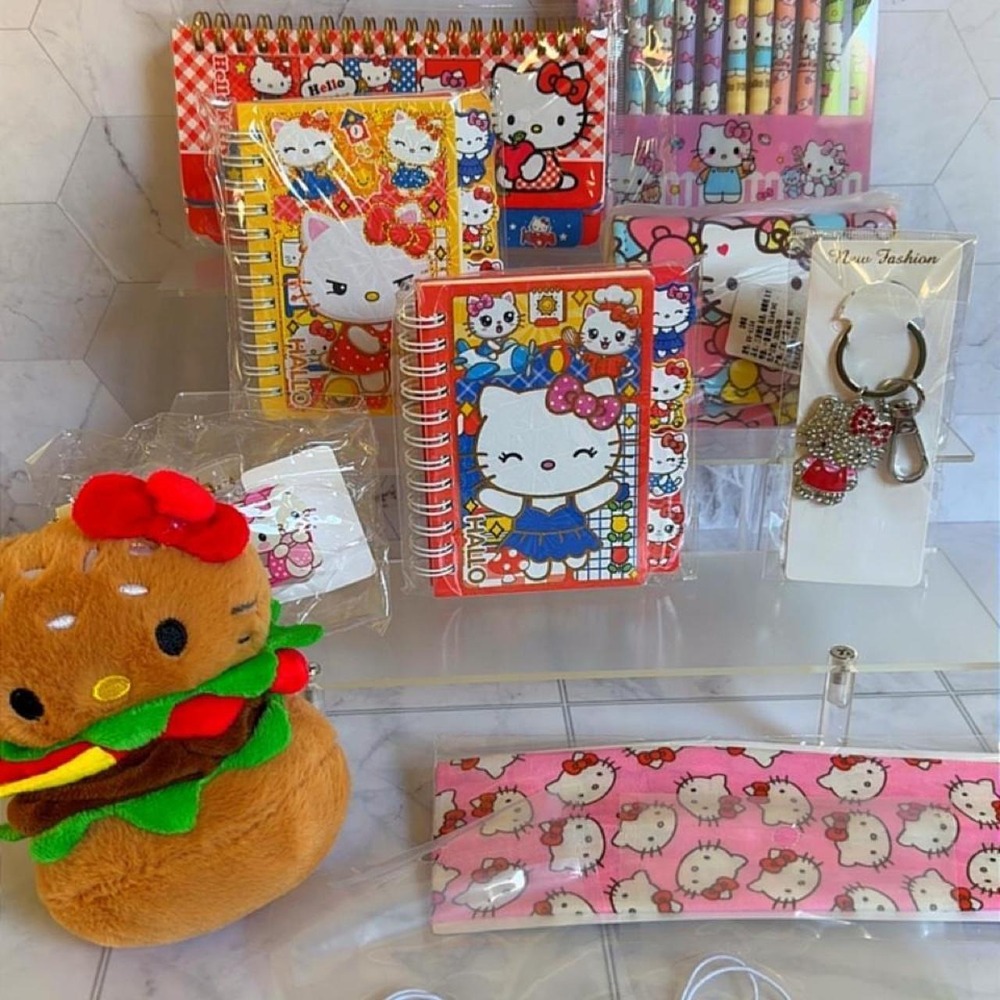 VERY BIG CUTE HELLO KITTY & FRIENDS MEGA BUNDLE NEW - Picture 2 of 8
